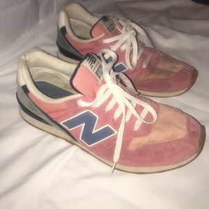 New Balance 696 Sneakers